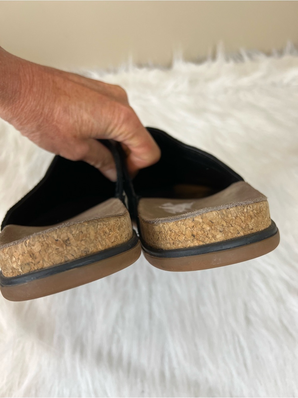 L.L. Bean go anywhere Black Leather Slip-On Clogs with Cork Footbed 11 - Picture 8 of 9